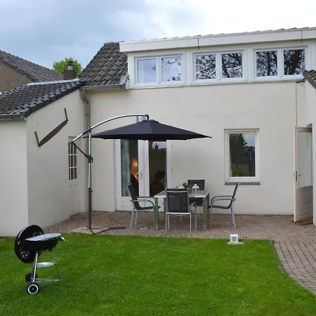 Modern Holiday Near With Hill View Klimmen