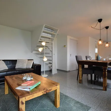 Semesterbostad Modern Holiday Near With Hill View