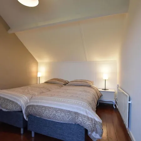 Modern Holiday Near With Hill View Semesterbostad *